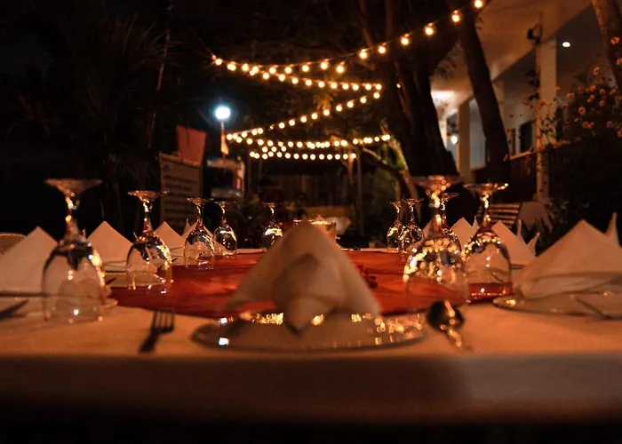 Island Front - Bangcogon And Restaurant Pensjonat Oslob